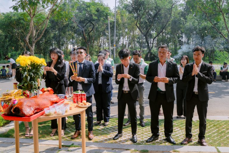 Công ty bất động sản Big one holdings