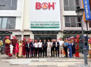 Ban lãnh đạo Big One Holdings Vietnam cùng đối tác